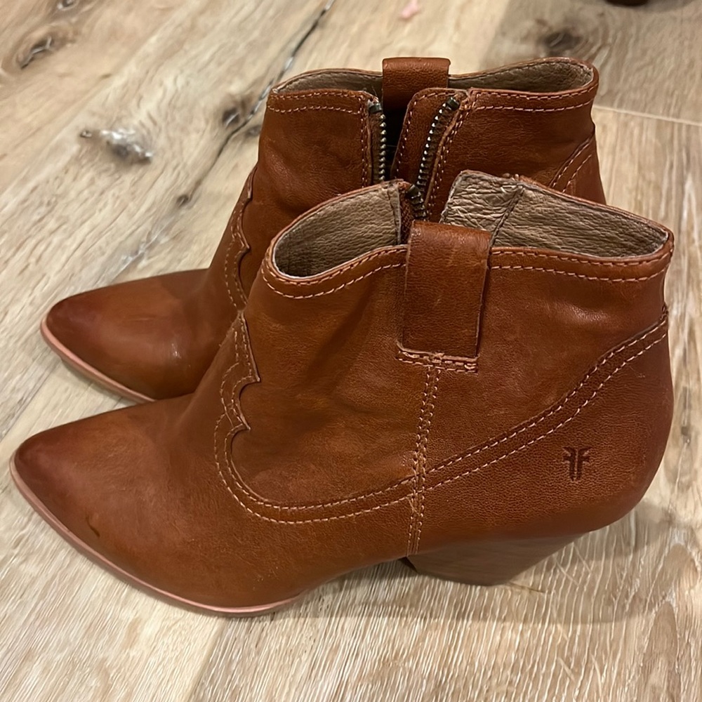 Women’s Frye booties 6.5